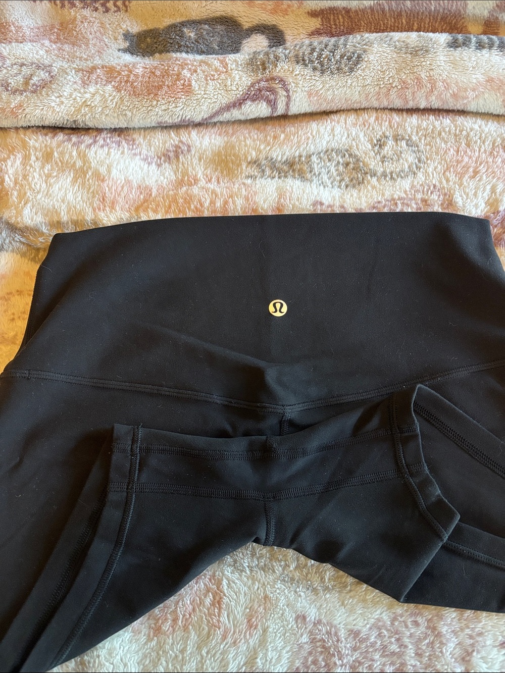 Lululemon align shorts - Picture 3 of 4